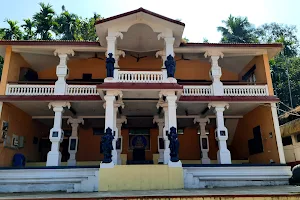 Shankaranaryana Temple Pond image