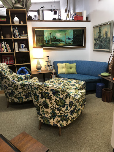 Used Furniture Store «Furniture Lounge», reviews and photos, 11 E University Ave, Champaign, IL 61820, USA