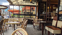 Atmosphère du Restaurant français Café Saint-Tropez à Paris - n°2