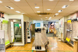 Specsavers Opticians and Audiologists - Chester