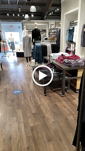 Clothing Store «Banana Republic», reviews and photos, 454 Evergreen Ct, Central Valley, NY 10917, USA