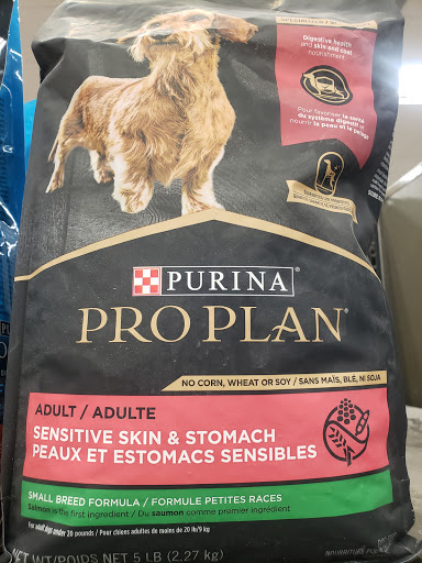 Pet Supply Store «Petco Animal Supplies», reviews and photos, 26501 Bouquet Canyon Rd, Saugus, CA 91350, USA