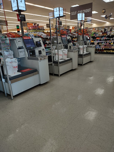 Grocery Store «Giant Food Stores», reviews and photos, 550 Centerville Rd, Lancaster, PA 17601, USA