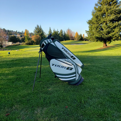Second hand golf clubs Seattle