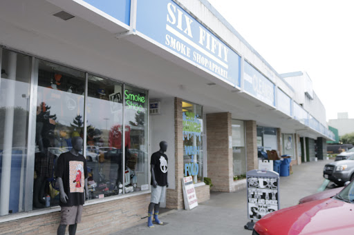 Six Fifty Smoke Shop, 2394 Junipero Serra Blvd, Daly City, CA 94015, USA, 