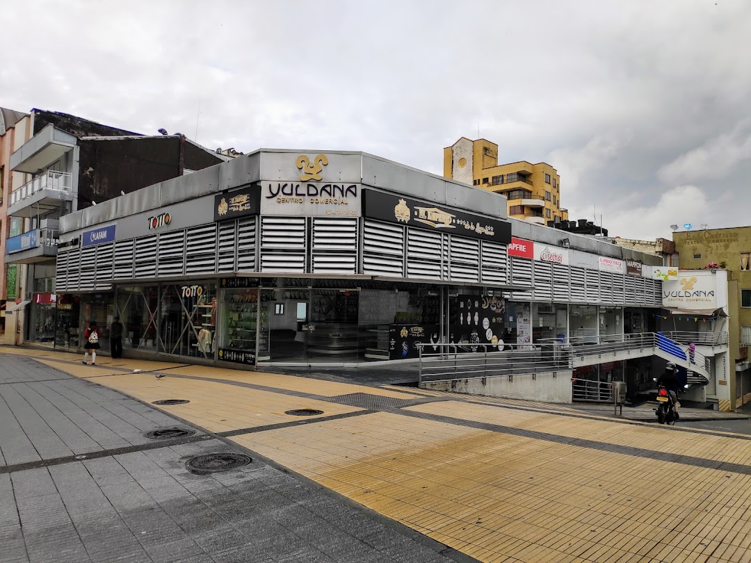 Centro Comercial Yuldana
