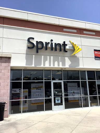 Cell Phone Store «Sprint Store», reviews and photos, 6505 W Park Blvd #326, Plano, TX 75093, USA