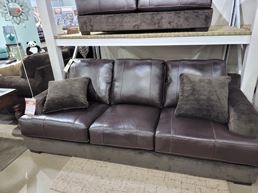 Appliance Store «Appliance Center Home Store», reviews and photos, 321 Illinois Ave, Maumee, OH 43537, USA