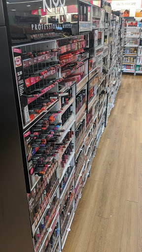 Hair Salon «Ulta Beauty», reviews and photos, 1480 Highlands Dr NE, Issaquah, WA 98029, USA