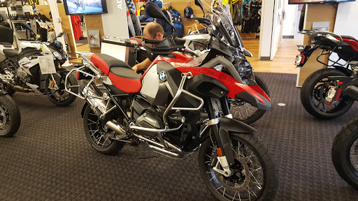 BMW Motorcycle Dealer «BMW Motorcycles of Western Oregon», reviews and photos, 12010 SW Garden Pl, Portland, OR 97223, USA