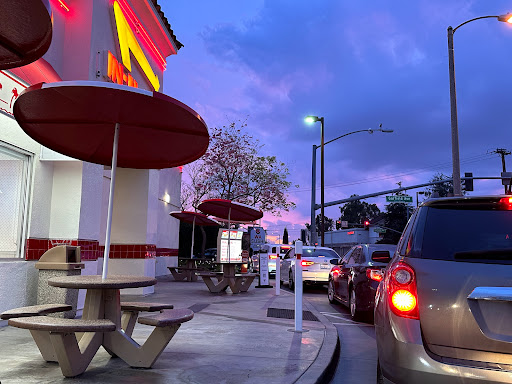 In-N-Out Burger image