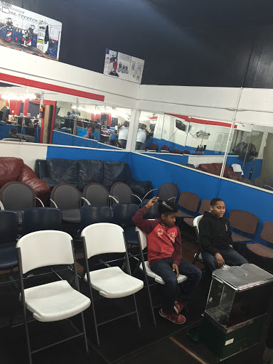 Barber Shop «SpotLight Barber Shop», reviews and photos, 2673 N Buffum St, Milwaukee, WI 53212, USA