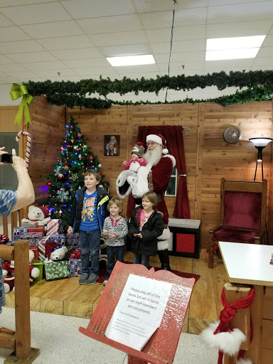 Shopping Mall «Village Square Mall», reviews and photos, 51 village Square Mall, Effingham, IL 62401, USA