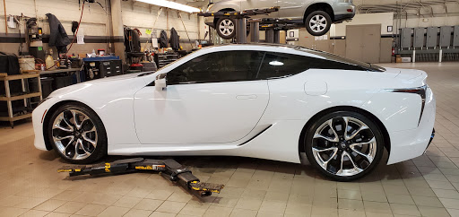 Lexus Dealer «Woodfield Lexus», reviews and photos, 350 E Golf Rd, Schaumburg, IL 60173, USA