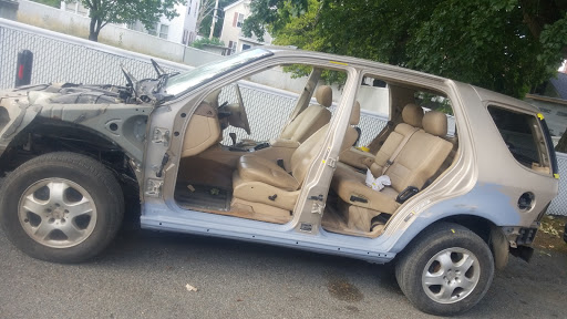 Auto Body Shop «C & F Auto Custom & Frame», reviews and photos, 14 E St, Lowell, MA 01851, USA