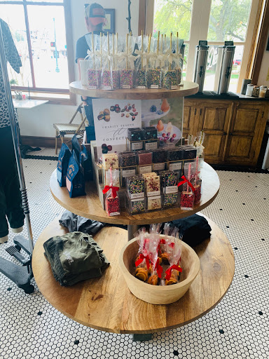 Bistro «The Dienger Trading Co», reviews and photos, 210 N Main St, Boerne, TX 78006, USA