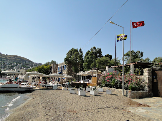 Zorba beach