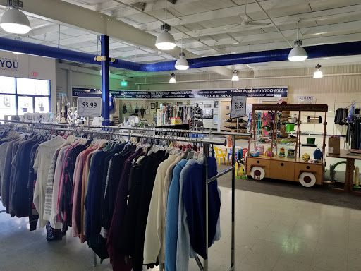 Thrift Store «Goodwill», reviews and photos