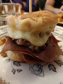 Les plus récentes photos du Restaurant français Aupa Caminito - Burger croissant 🥐🍔 à Paris - n°2
