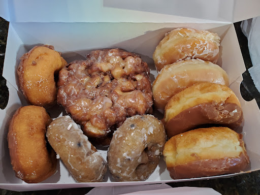 Donut Shop «Max Donuts», reviews and photos, 9225 Clay Rd, Houston, TX 77080, USA