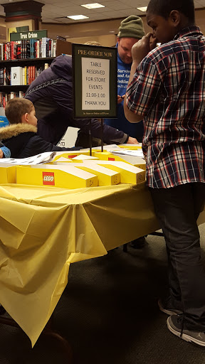 Book Store «Barnes & Noble», reviews and photos, 65 E Marketview Dr, Champaign, IL 61820, USA