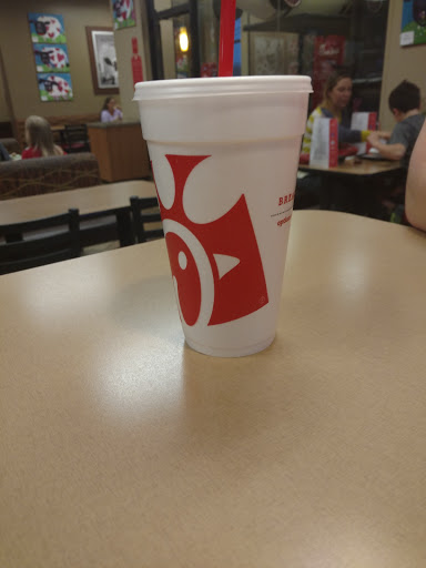 Fast Food Restaurant «Chick-fil-A», reviews and photos, 1708 N Jackson St, Tullahoma, TN 37388, USA