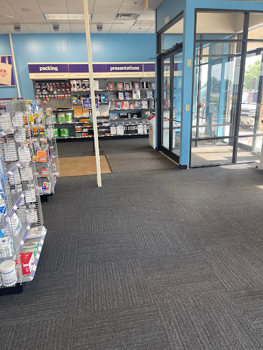 Print Shop «FedEx Office Print & Ship Center», reviews and photos, 2199 IL-59, Plainfield, IL 60586, USA