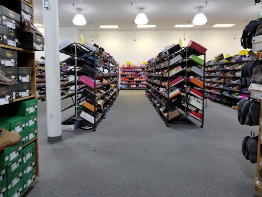 Shoe Store «Shoe Station», reviews and photos, 741 C Hilcrest Road, Mobile, AL 36695, USA