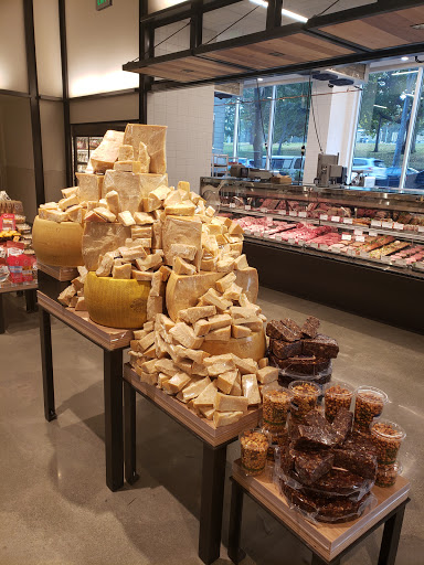 Natural Foods Store «PCC Natural Markets - West Seattle», reviews and photos, 2749 California Ave SW, Seattle, WA 98116, USA