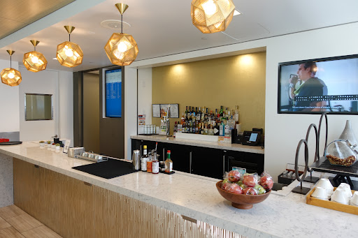 Lounge «United Club Lounge», reviews and photos, 17801 International Blvd, Seattle, WA 98158, USA