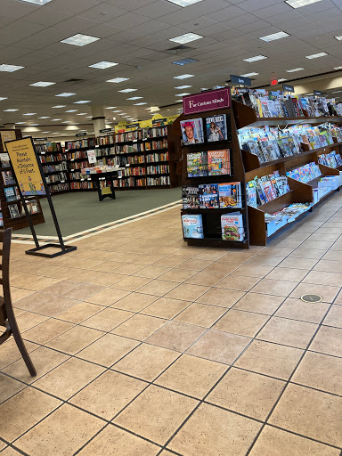 Book Store «Barnes & Noble», reviews and photos, 2614 Central Park Ave, Yonkers, NY 10710, USA