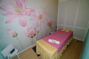 QoQo Massage Clinics Vlaardingen image