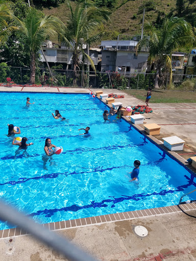 Naranjito Public Swimming Pool