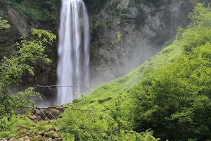 Hirayuo Falls image