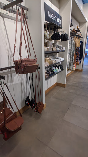 Shoe Store «DSW Designer Shoe Warehouse», reviews and photos, 11500 Burleigh St., Wauwatosa, WI 53222, USA