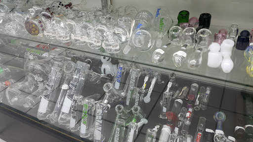 Tobacco Shop «BELLAIRE SMOKE SHOP», reviews and photos, 7710 Bellaire Blvd, Houston, TX 77036, USA