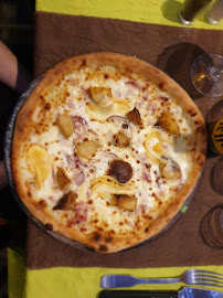 Pizza du Pizzeria Le Scampi à Pluvigner - n°4