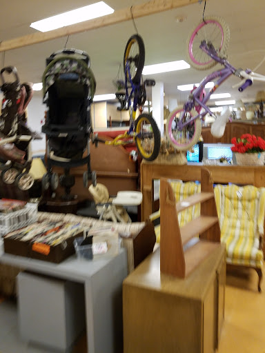Thrift Store «B-Thrifty», reviews and photos