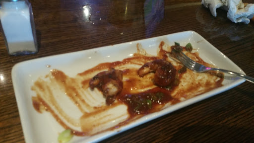 Sports Bar «Brass Rail Sports Bar, Restaurant & Pool Hall», reviews and photos, 4940 NE 81st St, Kansas City, MO 64119, USA