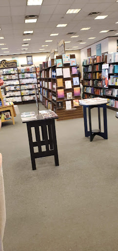 Book Store «Barnes & Noble Booksellers Ingram Festival», reviews and photos, 6065 NW Loop 410 #185, San Antonio, TX 78238, USA
