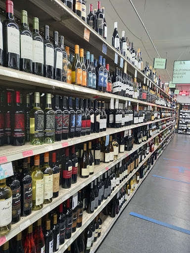 Liquor Store «Bayway World of Liquors», reviews and photos, 639 Bayway, Elizabeth, NJ 07202, USA