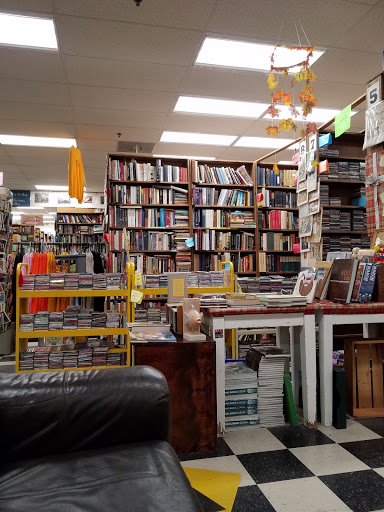 Book Store «Wonder Book & Video», reviews and photos, 1306 W Patrick St, Frederick, MD 21703, USA