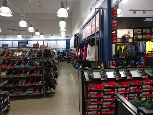 Shoe Store «SKECHERS Factory Outlet», reviews and photos, 19000 S Vermont Ave, Gardena, CA 90248, USA