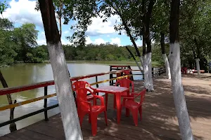 Bar e Restaurante Beira Mar image