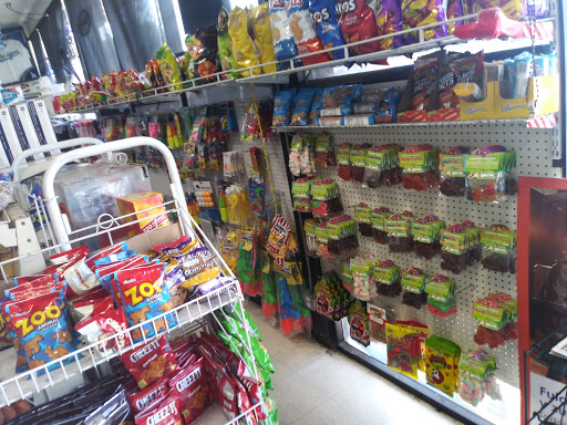 Grocery Store «7 10 Market», reviews and photos, 3500 Martin Luther King Jr Blvd, Lynwood, CA 90262, USA