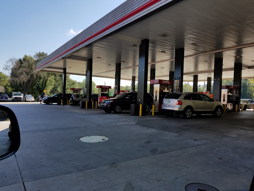 Gas Station «QuikTrip», reviews and photos, 1910 Lawrenceville Hwy, Decatur, GA 30033, USA