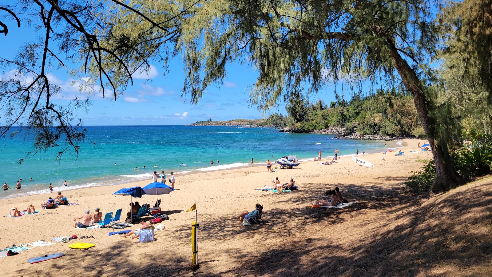 Foto de Fleming Beach com areia bege fina superfície