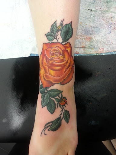 Tattoo Shop «InkHeart Tattoo», reviews and photos, 208 N Chestnut St, Chaska, MN 55318, USA