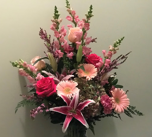 Florist «The Zionsville Flower Company», reviews and photos, 575 S Main St, Zionsville, IN 46077, USA