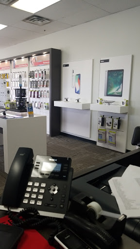 Cell Phone Store «Verizon Authorized Retailer - A Wireless», reviews and photos, 4101 2nd Ave W #100, Williston, ND 58801, USA